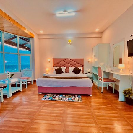 Hadimba Hill View By Hadimba Palace, Manali - Premium Room ! Family Hotel ! Parking ! Near Hadimba Temple Eksteriør billede